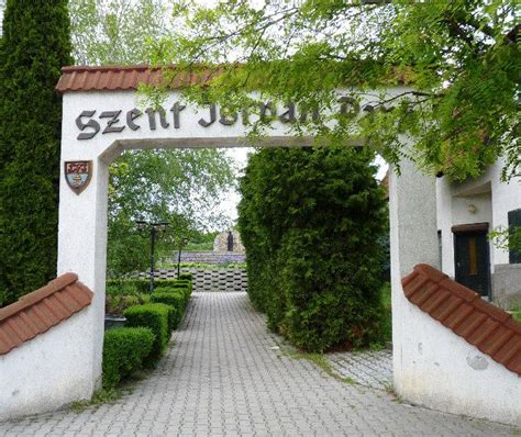 Szent István Park - Santa Stephan Park - Királyszentistván