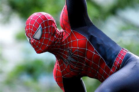 'Marvel's Spider-Man' Gets Sam Raimi Suit Update | Hypebeast