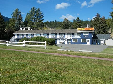 ROUND-UP MOTEL - Prices & Reviews (Clinton, Cariboo)