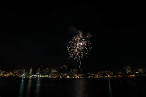 Aloha Tower Pre Fourth of July Fireworks 2013 | Aloha Tower … | Flickr