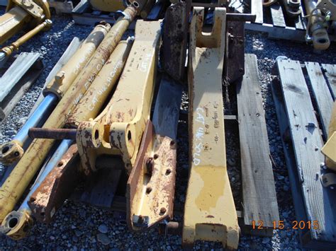 CAT Backhoe Parts – Fraley Tractor