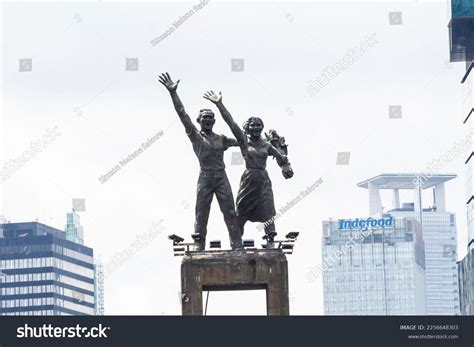 Welcome Statue Hotel Indonesia Roundabout Between Stock Photo ...