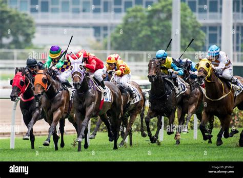 Hong Kong horse racing Stock Photo - Alamy