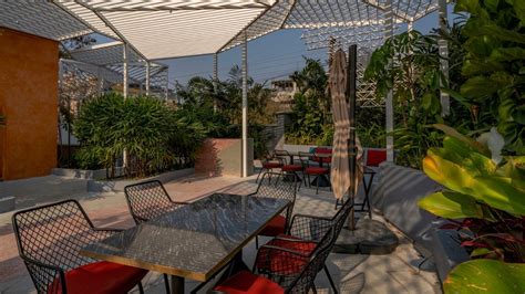 This lush Hyderabad restaurant in Jubilee Hills is the perfect outdoor ...