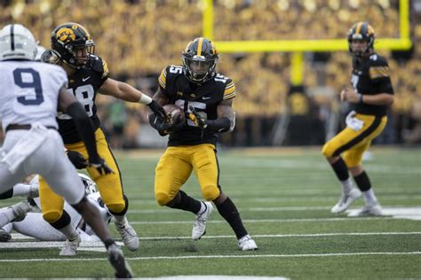 No. 3 Iowa completes comeback, defeats No. 4 Penn State - The Daily Iowan