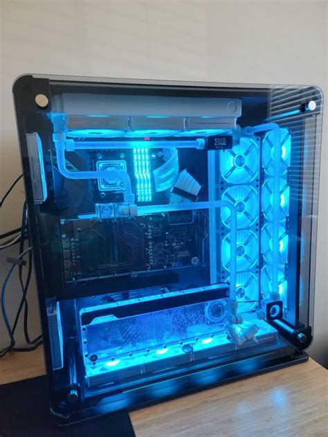 Custom loop on Thermaltake Core p8 : r/watercooling