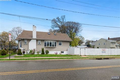 Rutherford, NJ Real Estate - Rutherford Homes for Sale | realtor.com®