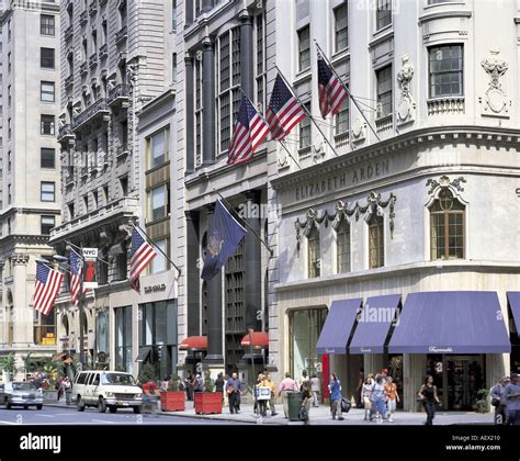 Fifth Avenue NEW YORK USA Stock Photo - Alamy