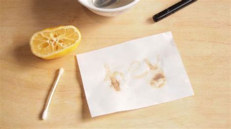 Use lemon to make invisible ink Science Week, At Home Science Experiments, Science Club, Science ...