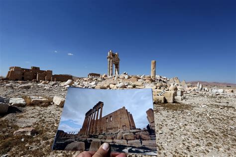 Stark photos show the precious Palmyra ruins before and after ISIS | Mashable