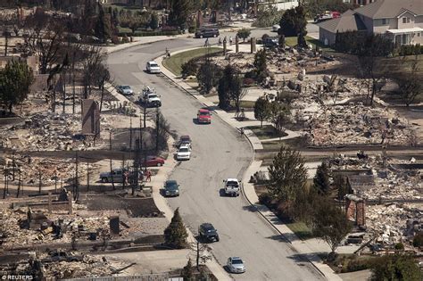 Aerial photographs of Washington wildfire after a thousand people forced to evacuate | Daily ...