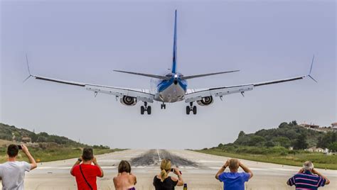 Planespotting in St. Maarten & Skiathos. • thinkingoftravel.com