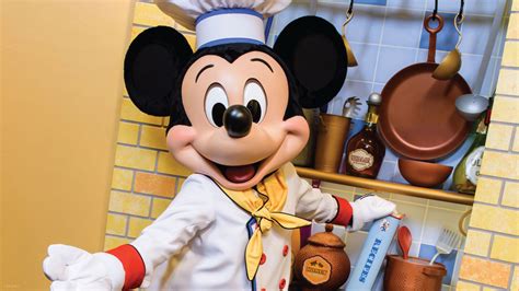 Chef Mickey's Restaurant Review - Disney Tourist Blog - hoptraveler