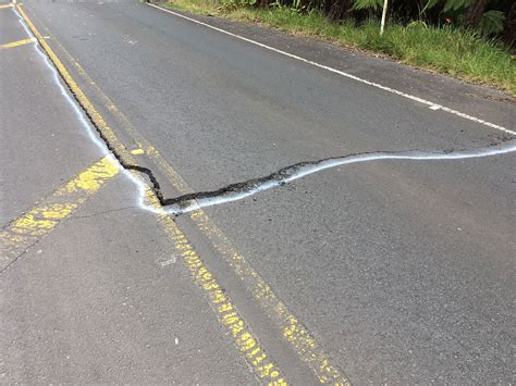 Earthquake Causes Road Cracks and Structural Damage in Hawai‘i Volcanoes National Park - Hawaiʻi ...