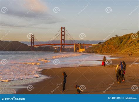 Golden Gate Bridge from Baker`s Beach Editorial Photo - Image of mist, baker: 142899151