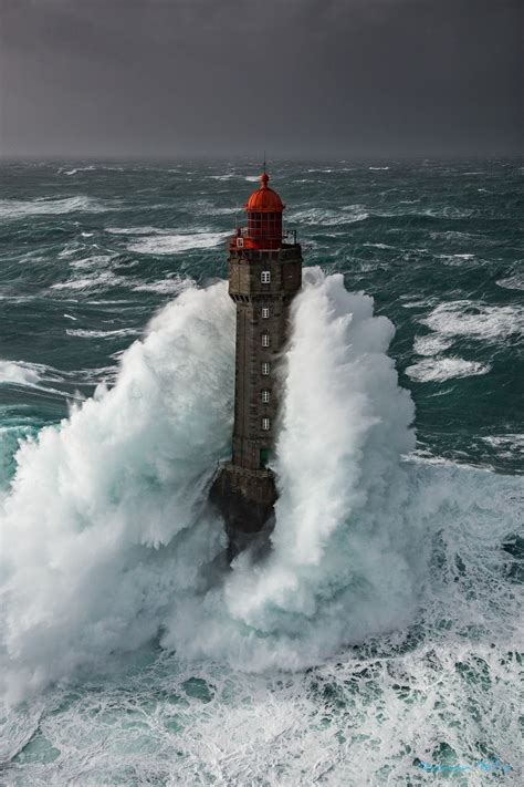 La Jument lighthouse | Lighthouse storm, Lighthouse, Lighthouses photography