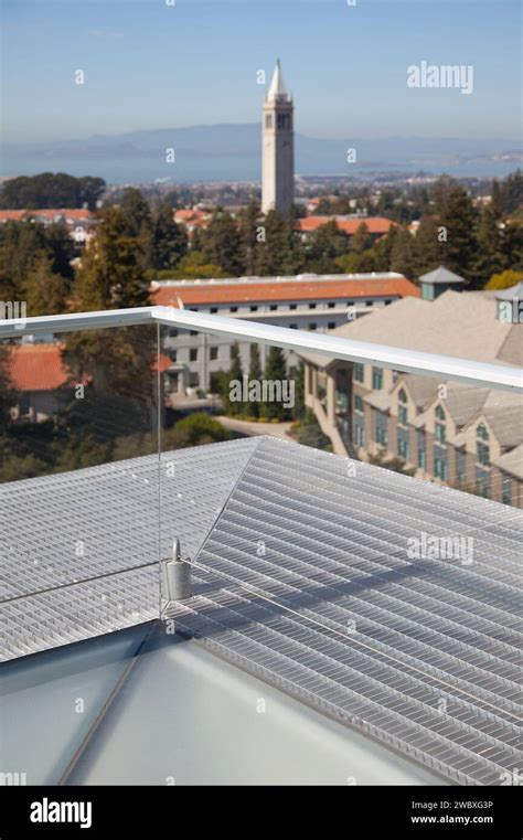 Uc berkeley memorial stadium hi-res stock photography and images - Alamy