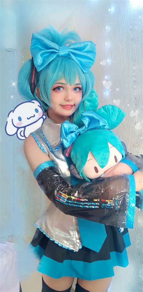 Mishi Miku Cosplay Cinamon | Miku cosplay, Miku hatsune cosplay, Hatsune miku outfits