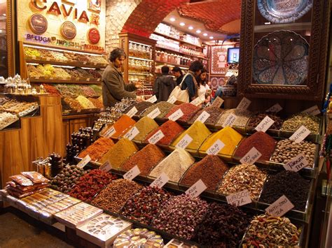 Spice Market - Istanbul, Turkey Turkish Spices, Indian Spices, Store Design, Supermarket ...