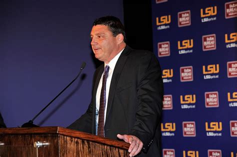 How LSU coaches’ pay compares with other schools