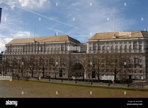 MI5 building, London Stock Photo: 13061350 - Alamy