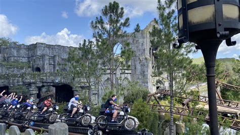 The Magical Rides at The Wizarding World of Harry Potter | Chip and Company