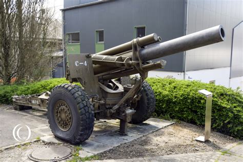 155mm M1 Howitzer on carriage M1A1 – American Medium Artillery Field Gun | LandmarkScout