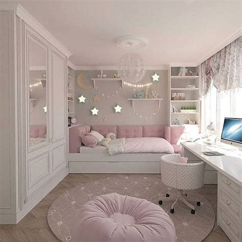 1, 2, 3 or 4? 😍 Via @fashion.selection | Pink bedroom decor, Room ideas bedroom, Girl bedroom ...