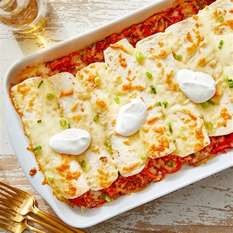 Recipe: Pork Chorizo Enchiladas with Monterey Jack Cheese & Sour Cream - Blue Apron