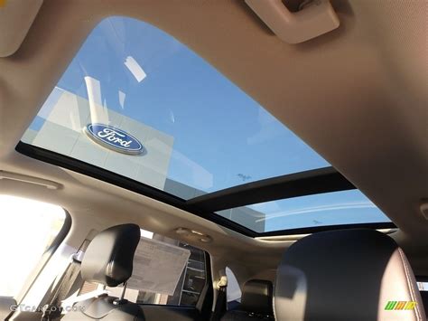 2018 Ford Edge SEL AWD Sunroof Photos | GTCarLot.com