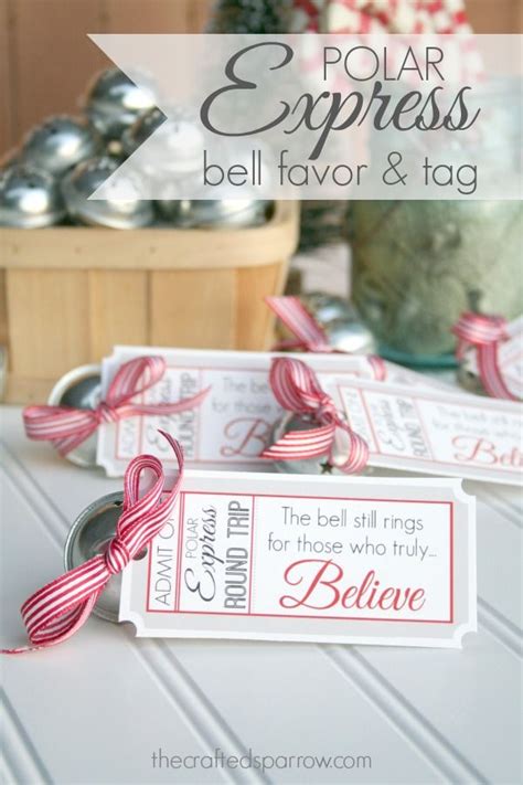 30 Festive DIY Holiday Party Favors