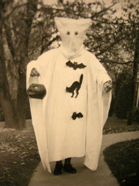 More Halloween collectables | Vintage halloween costume, Vintage halloween photos, Halloween photos