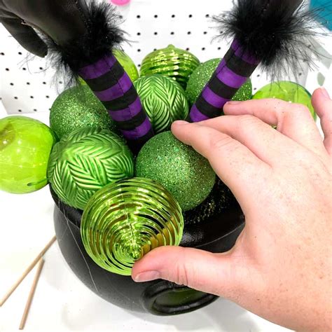 Witch Cauldron Centerpiece for a Halloween Party | Chica and Jo