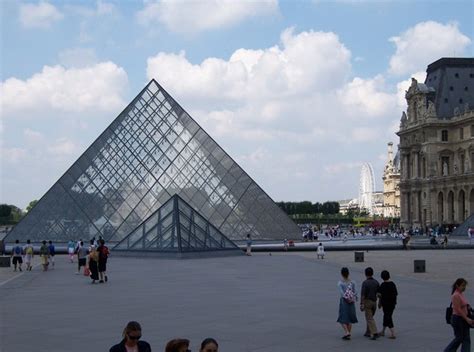 louvre glass pyramid Archives - Glass Paint