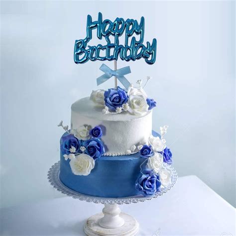 Update 70+ birthday decoration with cake latest - seven.edu.vn