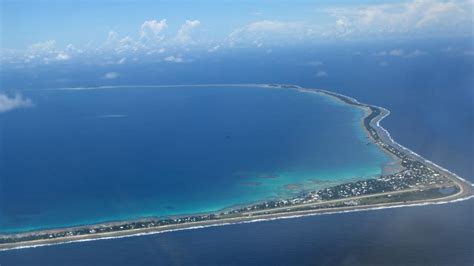 Tuvalu: Low lying Pacific nation at risk from sea level rises, climate ...