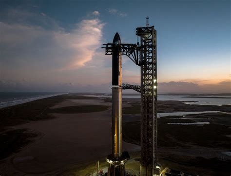 SpaceX stacks Starship on pad ahead of orbital test flight (photos) | Space