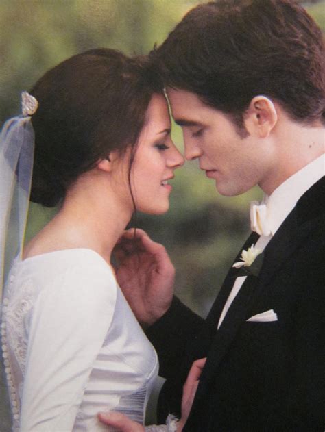 Mr&Mrs Edward Cullen - Edward and Bella's wedding Photo (35622824) - Fanpop