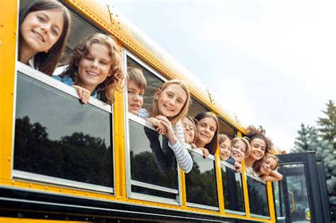 Awesome Field Trip Ideas for Students of All Ages | Yellowbird Bus Company