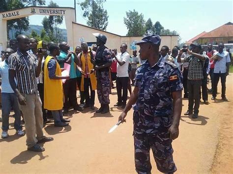 MK Newslink HEAVY POLICE DEPLOYMENT STILL AT KABALE UNIVERSITY FOLLOWING FRIDAY VIOLENT STRIKE ...