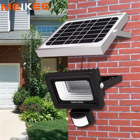 60leds Solar Lights Motion Sensor Outdoor Security Light Solar Powered Flood Light IP66 ...