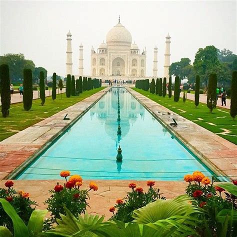 Wanderlust: The reflecting pool of the Taj Mahal #India | Taj mahal, Reflecting pool, Travel