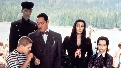 'Addams Family Values' Is a Brilliant Thanksgiving Film - The Atlantic