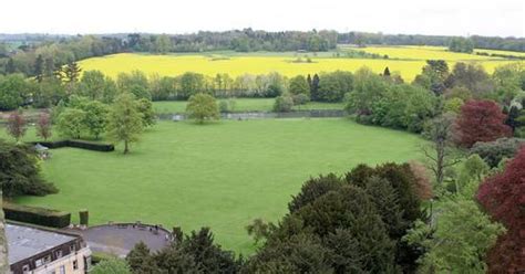 Cirencester Abbey - Cirencester - Parks & Gardens