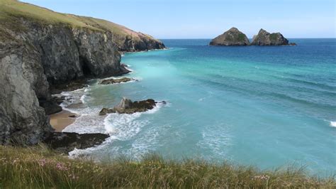 Holywell Bay coastal footpath walk - Cottages Holywell Bay