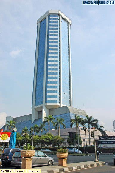 Jakarta Guide : Jakarta Images of Graha Mandiri