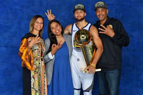 Stephen Curry’s Mother Sonya Curry Biography: Net Worth, Age, Children ...