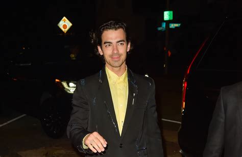 Joe Jonas Left Cringing After An Embarrassing Fan Encounter