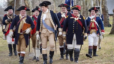 George Washington Crosses Delaware River in Christmas Reenactment – NBC Los Angeles