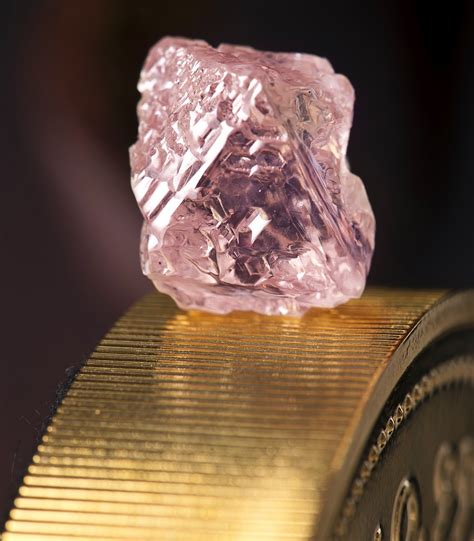 Natural History Museum of L.A. Minblog: Why are pink diamonds pink?